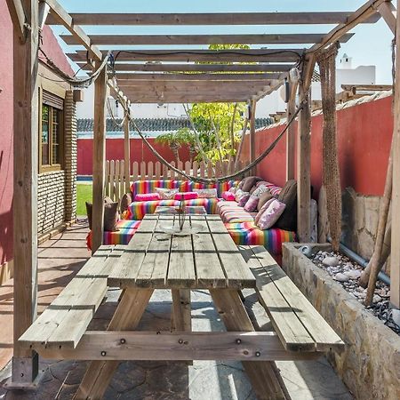 Villa Marty - Mayores De 25 Anos Chiclana de la Frontera Εξωτερικό φωτογραφία